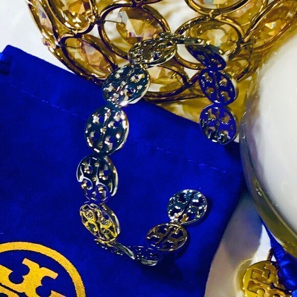 TORY BURCH CIRCLE LOGO SILVER BRACELET - Picture 5 of 8